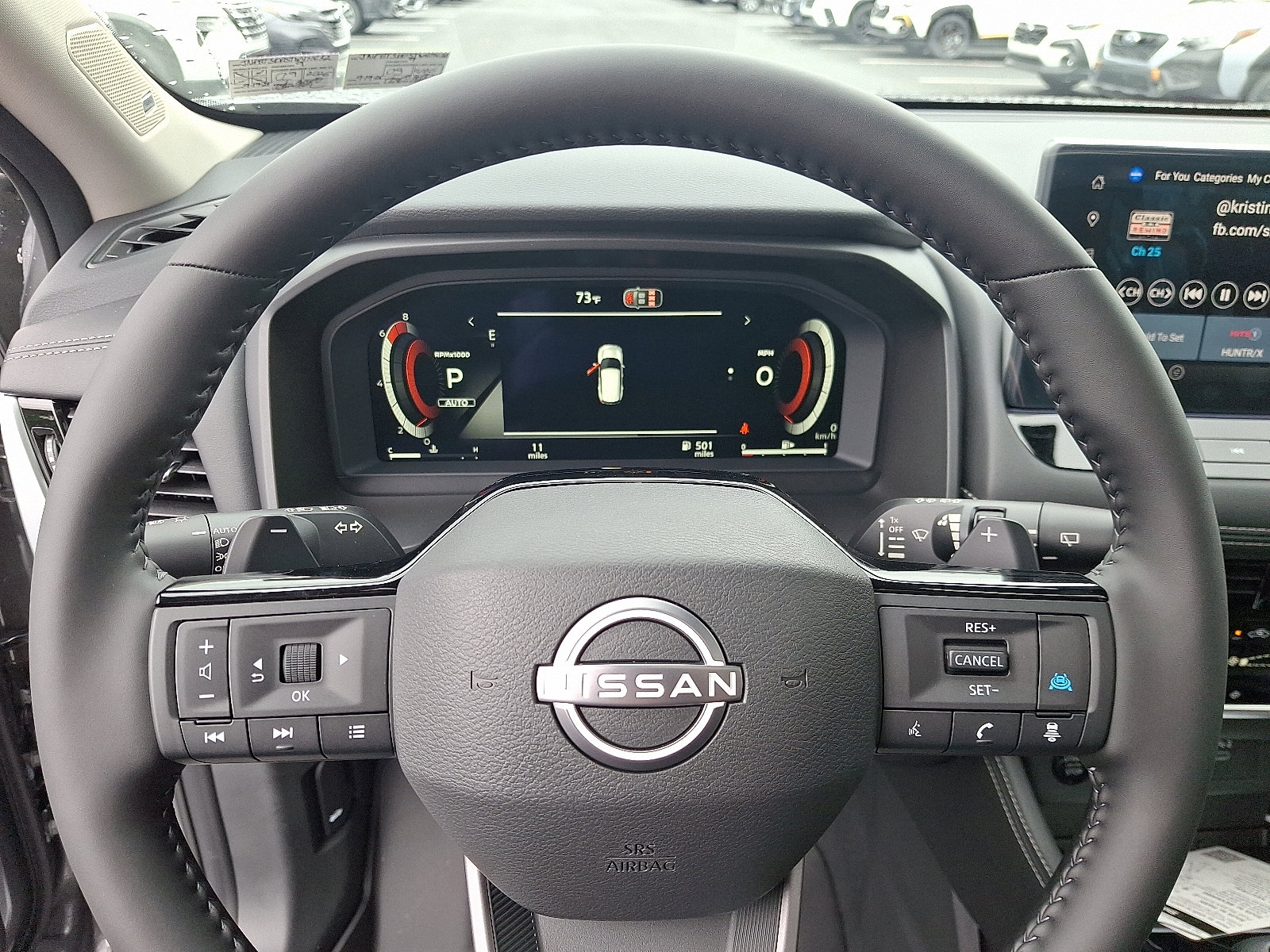 New 2026 Nissan Rogue Platinum image 9