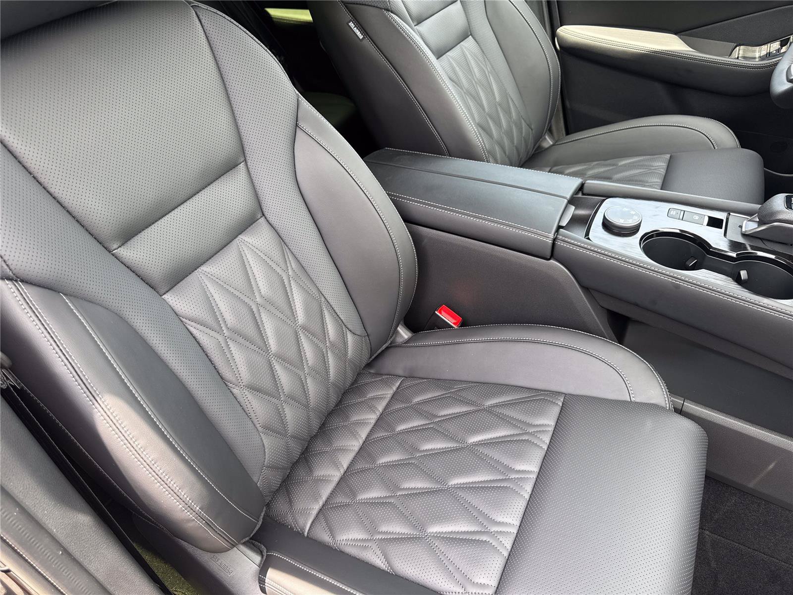 New 2026 Nissan Rogue Platinum AWD/4WD image 36