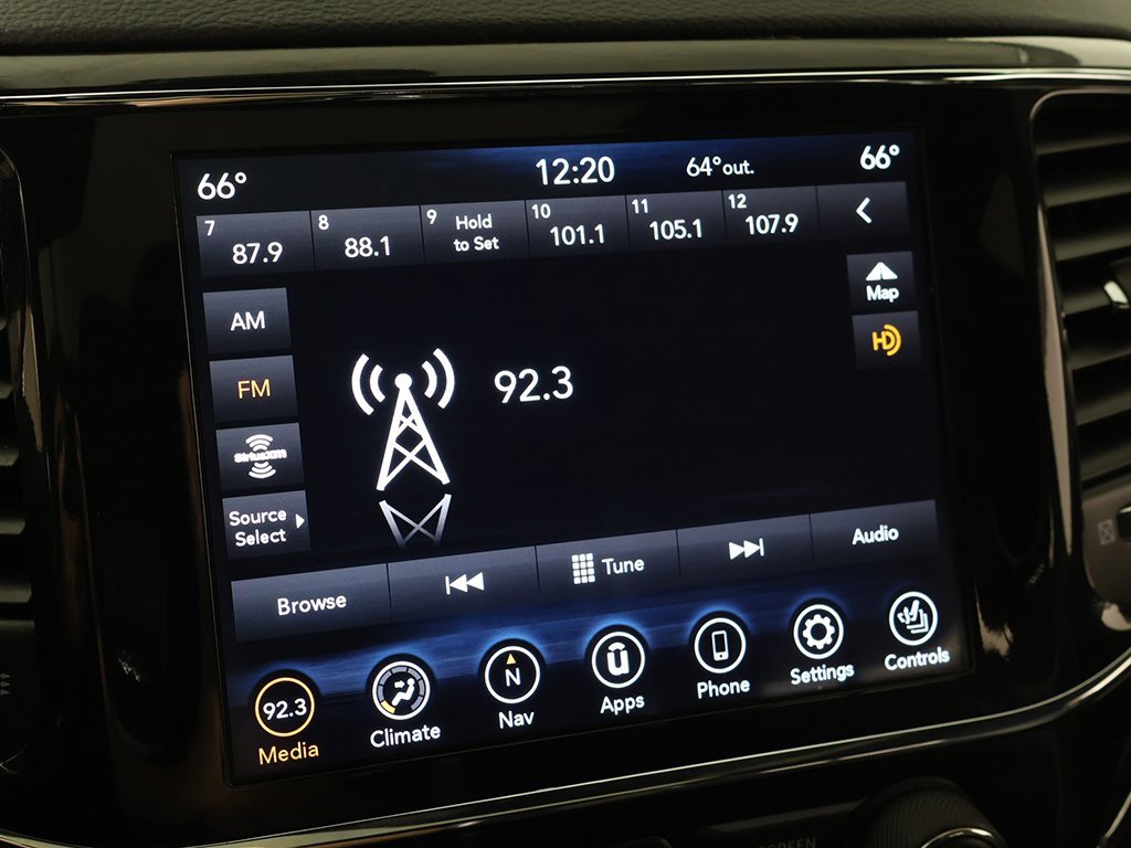 Used 2021 Jeep Grand Cherokee Limited image 46