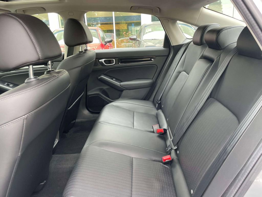 Used 2024 Honda Civic Touring image 9