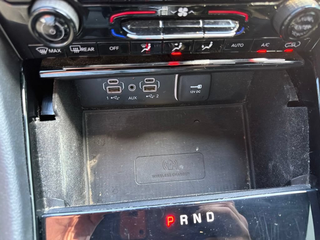 Used 2022 Jeep Grand Cherokee L Laredo RWD image 32