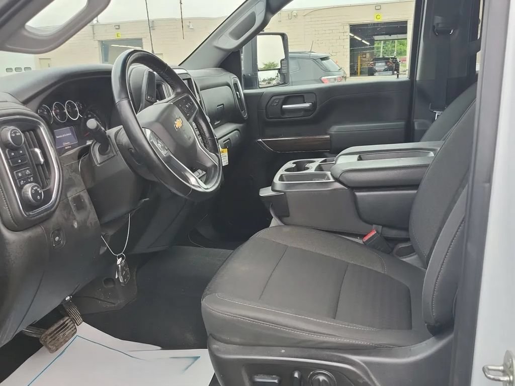 Used 2023 Chevrolet Silverado 2500 LT w/ Convenience Package AWD/4WD image 3