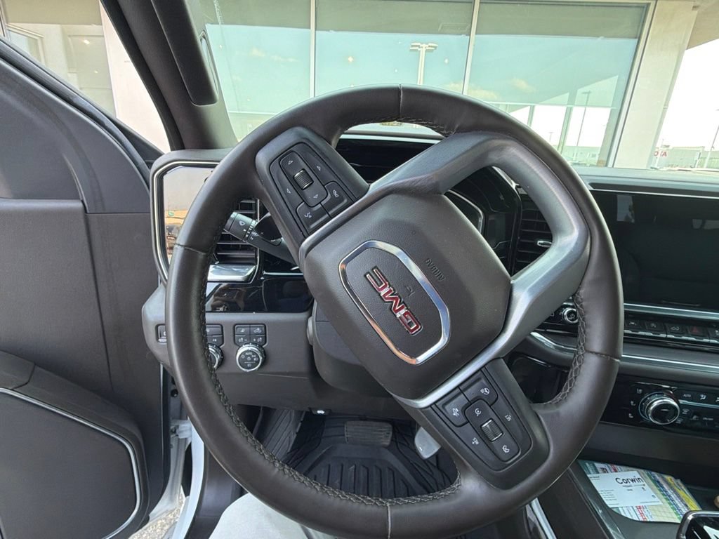 Used 2023 GMC Sierra 1500 SLT w/ SLT Premium Package AWD/4WD image 11