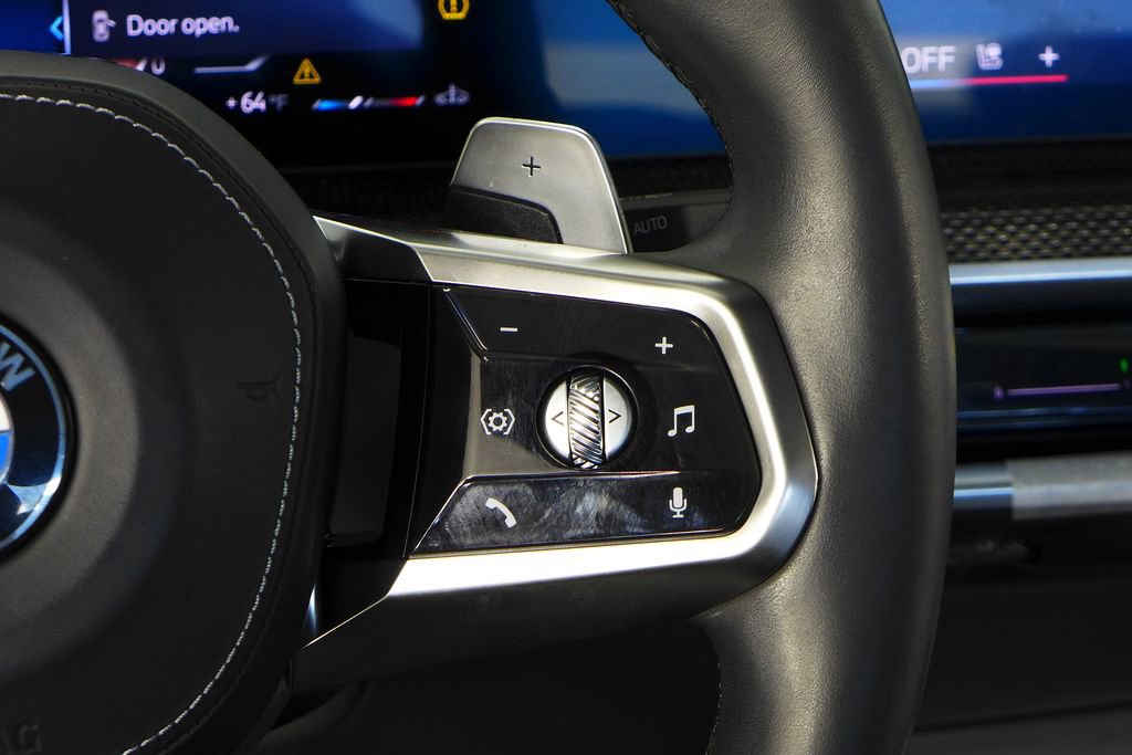 Certified 2023 BMW 760i xDrive w/ Parking Assistance Package image 28