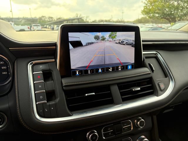 Used 2021 GMC Yukon AT4 w/ Rear Media and Nav Package AWD/4WD image 11