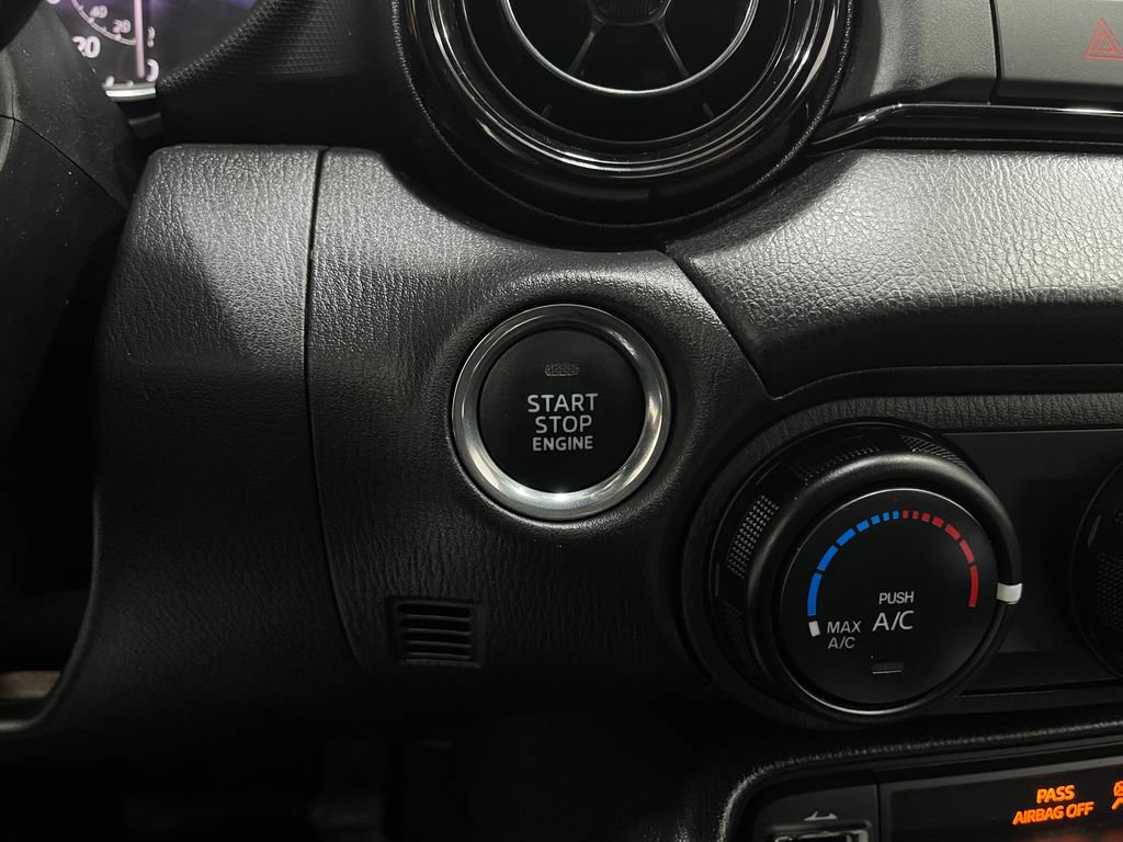 Used 2017 MAZDA MX-5 Miata RF Club image 18