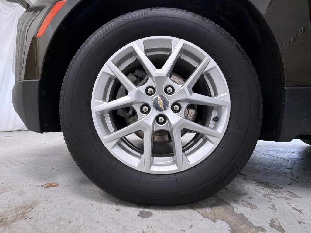 Used 2023 Chevrolet Equinox LT AWD/4WD image 14