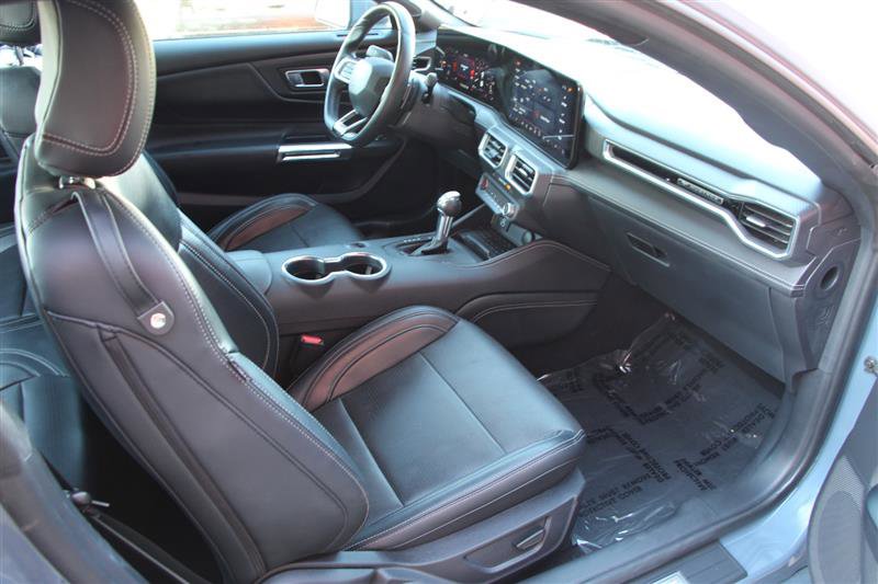 Used 2024 Ford Mustang GT Premium image 7