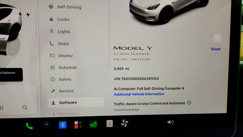 Used 2025 Tesla Model Y Long Range AWD/4WD image 14