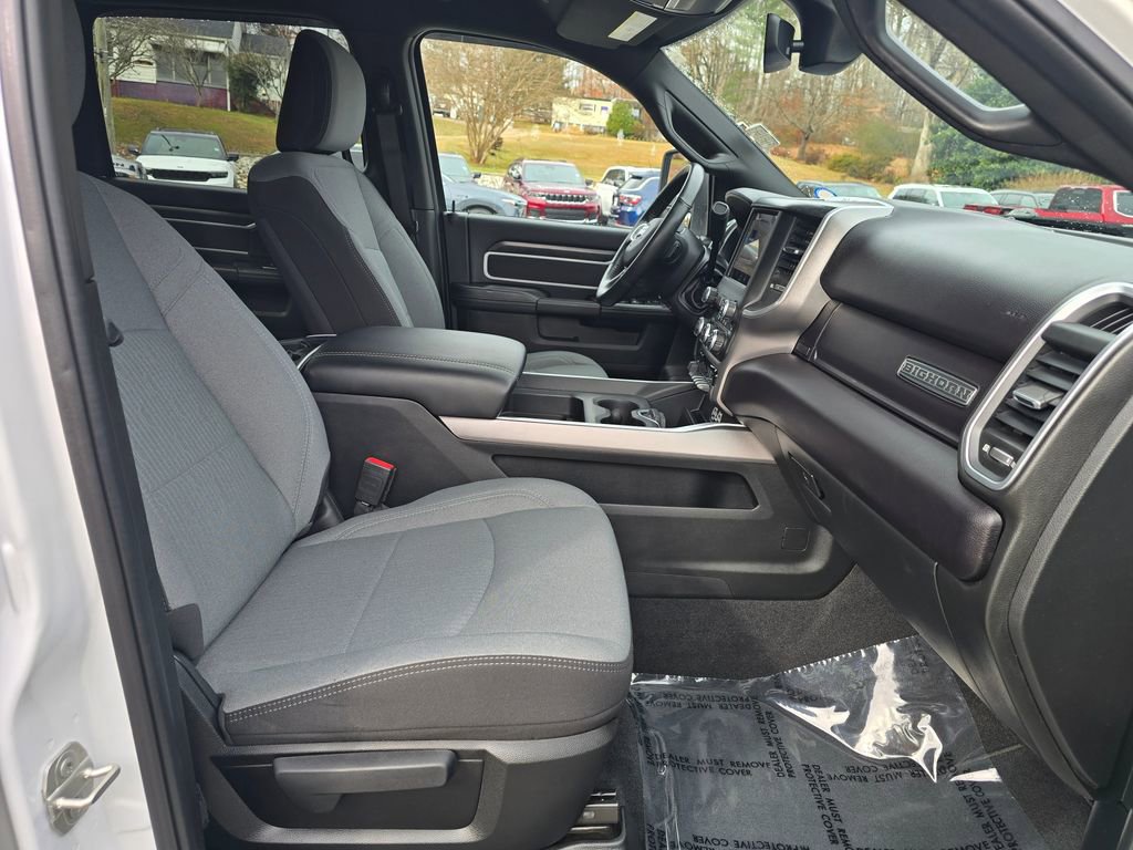 Used 2024 RAM 2500 Big Horn w/ Heated Seats & Wheel Group image 27