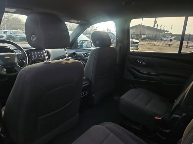Used 2023 Chevrolet Traverse LT image 22