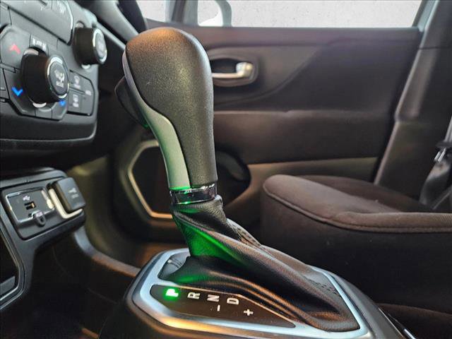 Used 2020 Jeep Renegade Latitude image 19