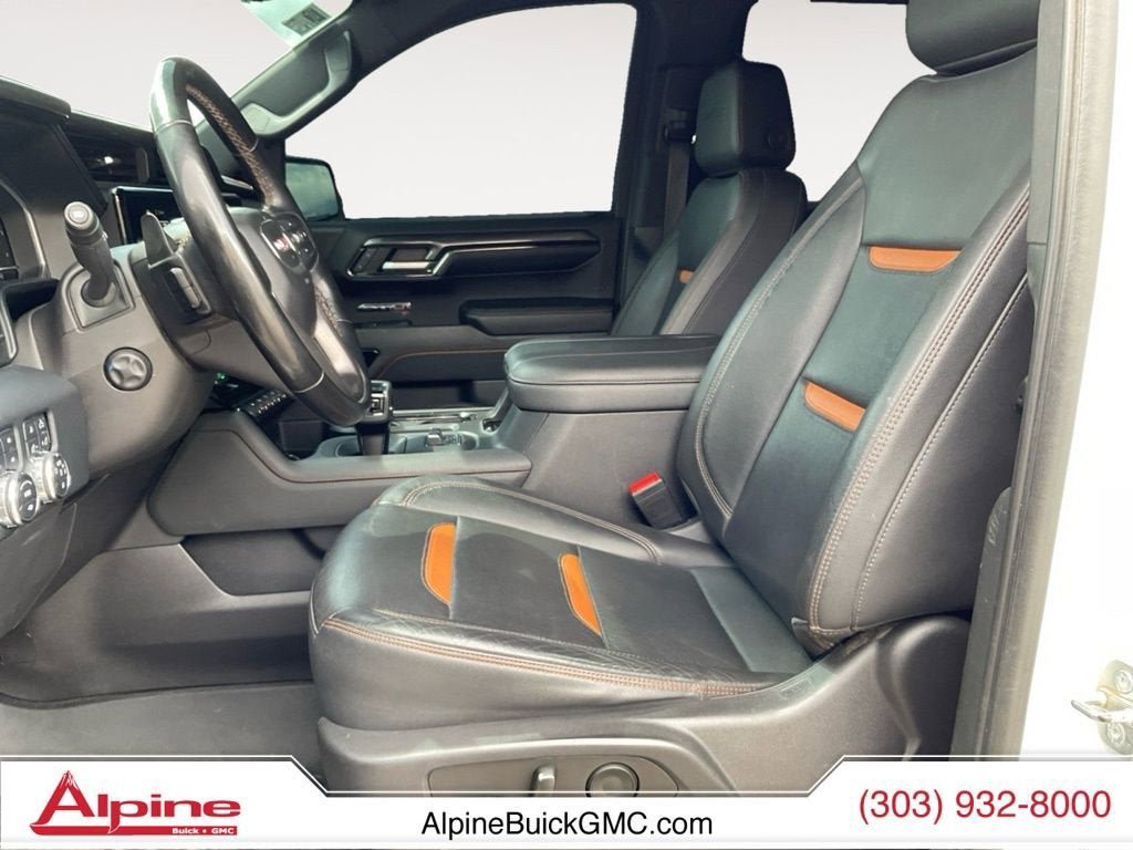Used 2023 GMC Sierra 1500 AT4 w/ AT4 Premium Package AWD/4WD image 9