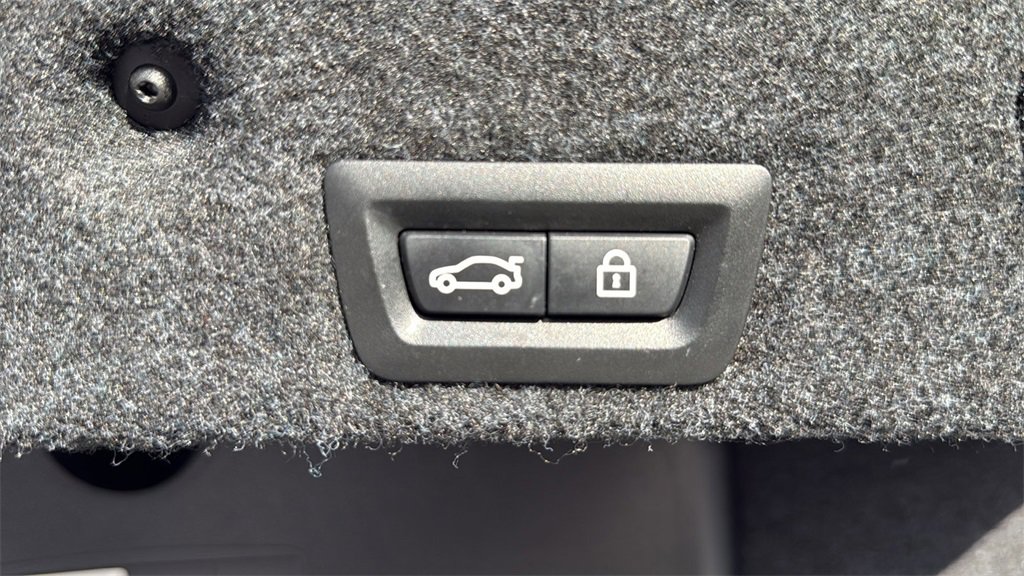 Used 2016 BMW 528i Sedan image 10