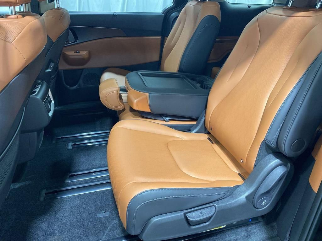 New 2026 Kia Carnival SX FWD image 25