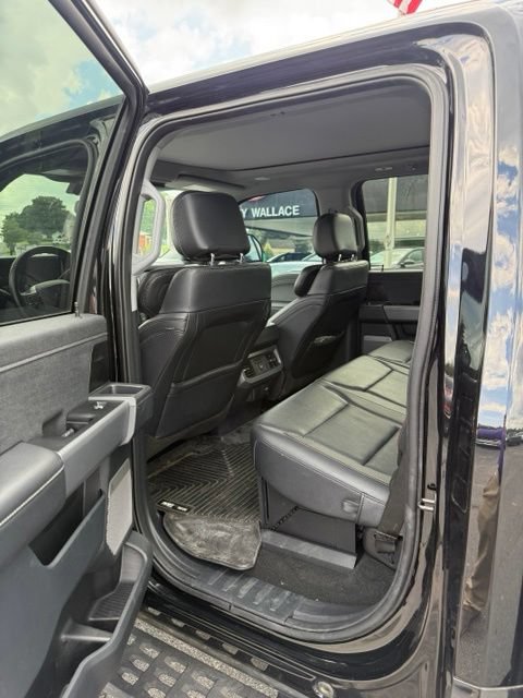 Used 2023 Ford F250 Lariat w/ Lariat Ultimate Package AWD/4WD image 8