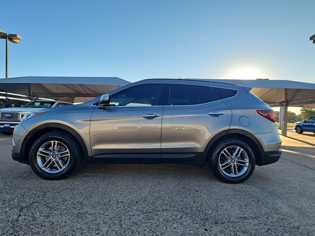 Used 2018 Hyundai Santa Fe Sport w/ 2.4L Value Package 02 FWD image 8