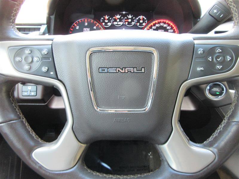 Used 2016 GMC Yukon Denali w/ Open Road Package AWD/4WD image 15