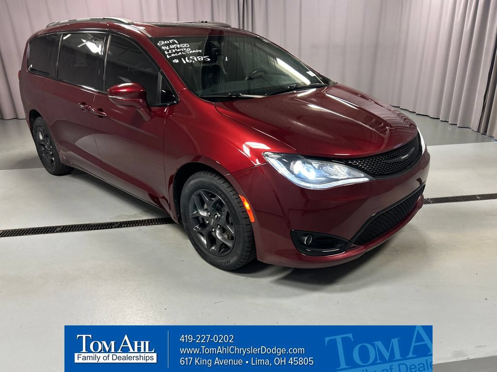 Used 2019 Chrysler Pacifica Limited w/ S Appearance Package