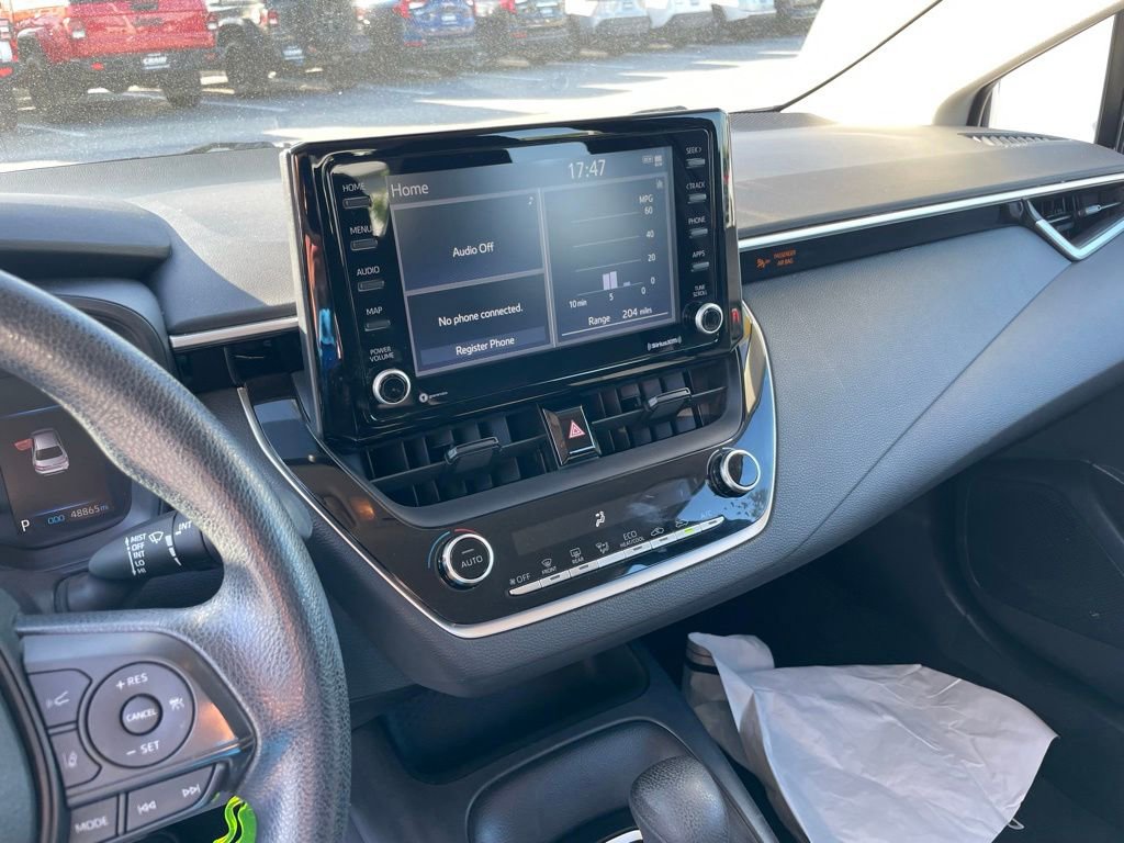 Used 2022 Toyota Corolla LE FWD image 15