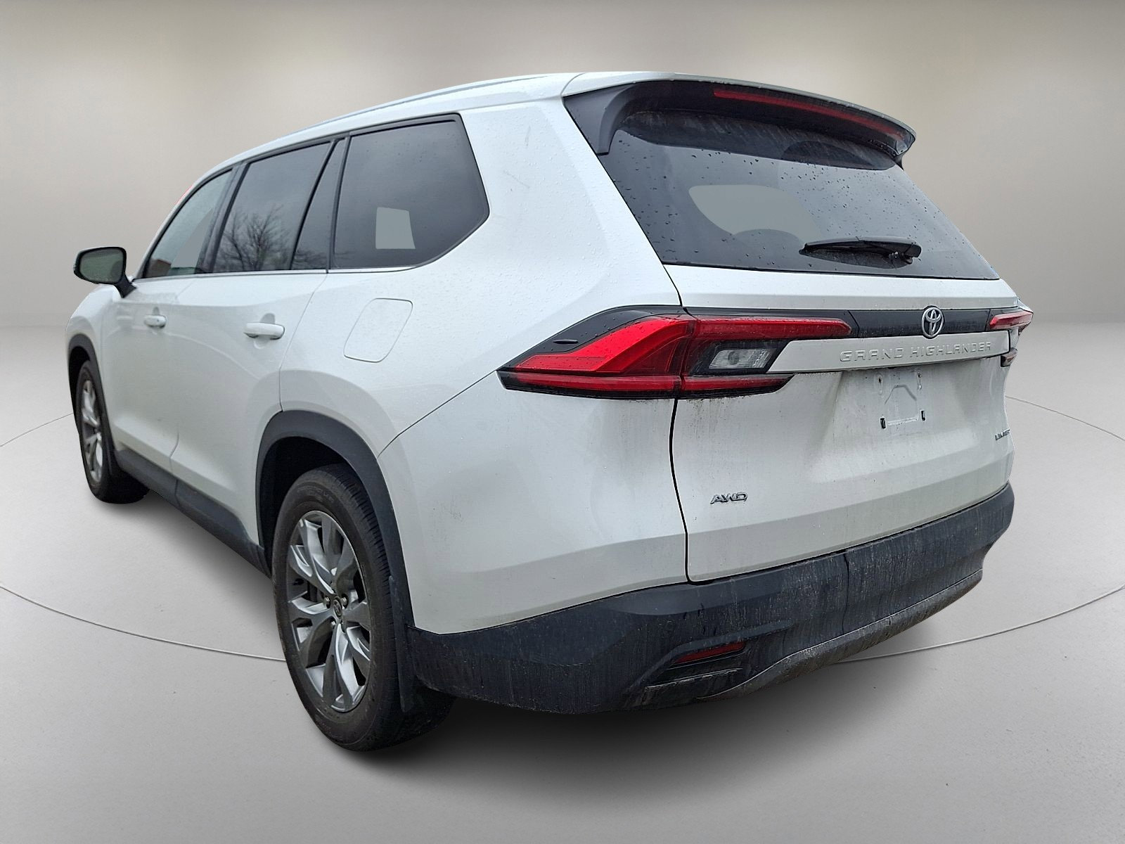 Used 2024 Toyota Grand Highlander Limited image 6