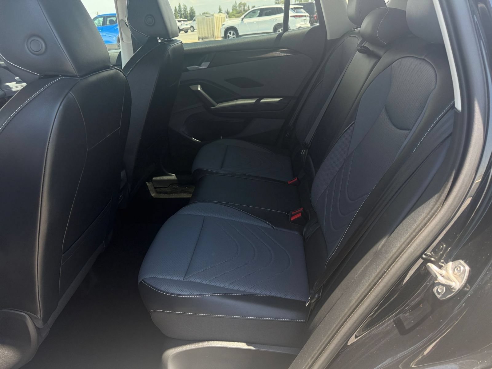 Used 2026 Volkswagen Tiguan SE AWD/4WD image 28