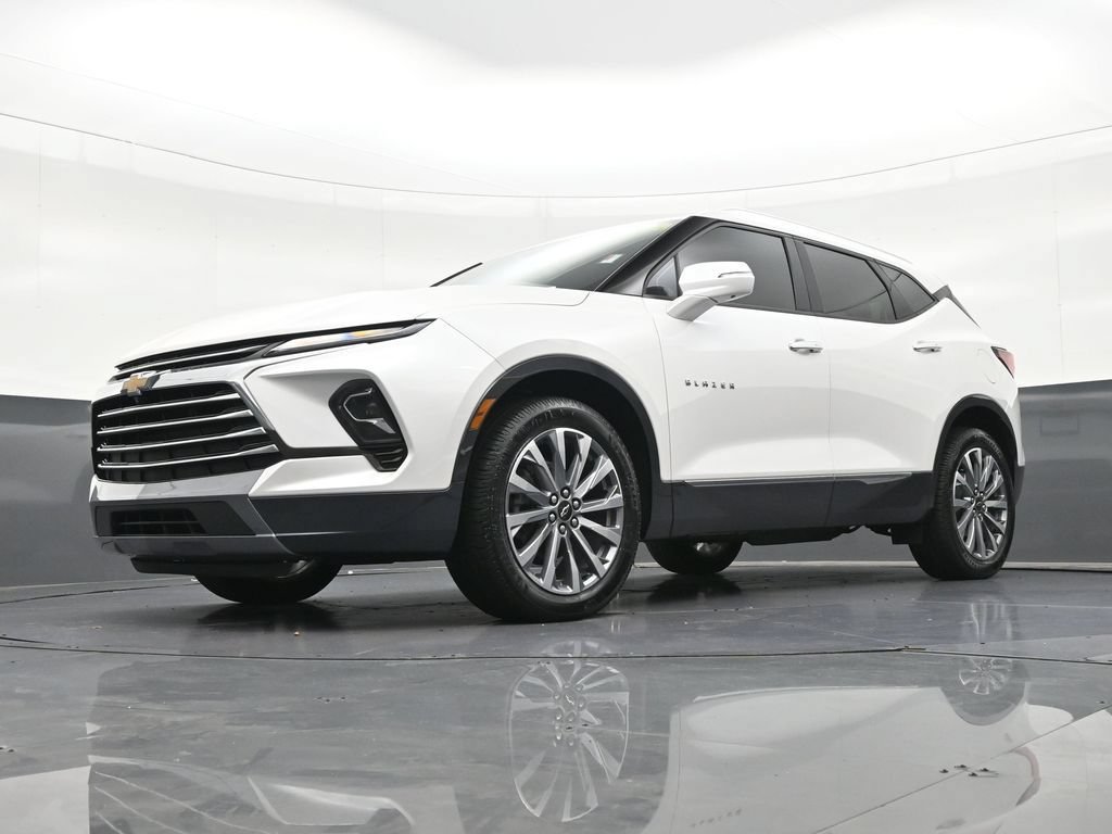Used 2023 Chevrolet Blazer Premier w/ Driver Confidence II Package FWD image 23