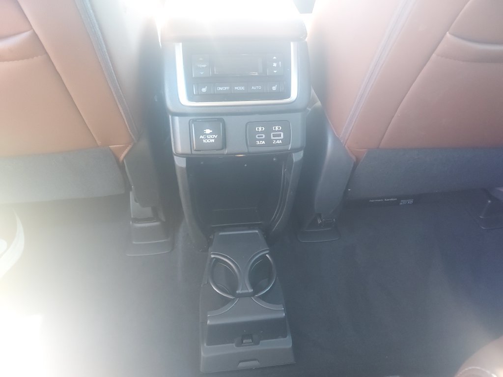 Used 2023 Subaru Ascent Touring AWD/4WD image 11