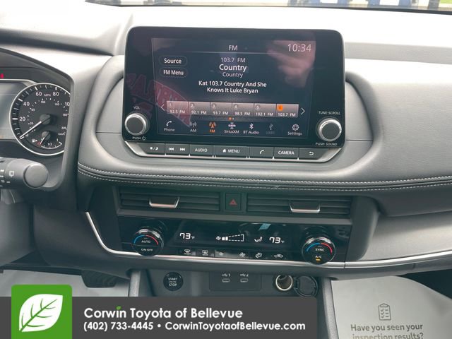 Used 2025 Nissan Rogue SV image 12