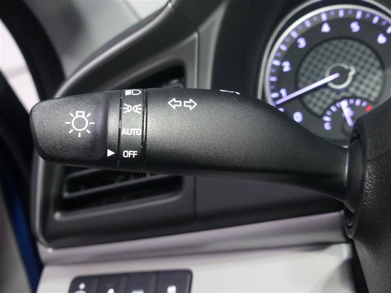 Used 2020 Hyundai Elantra Value Edition FWD image 34