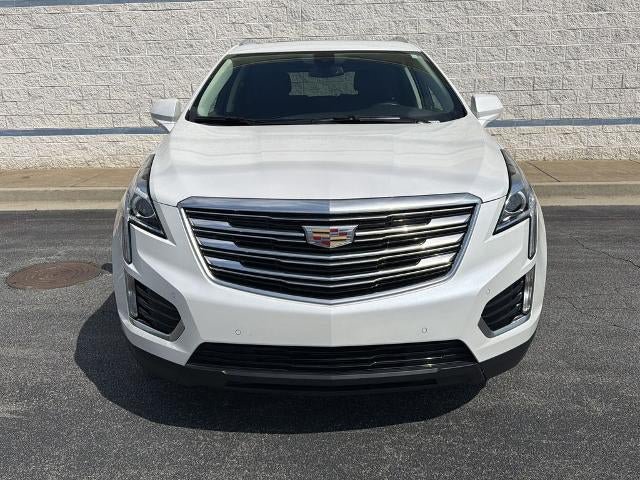 Used 2017 Cadillac XT5 Luxury w/ Driver Awareness Package FWD image 2