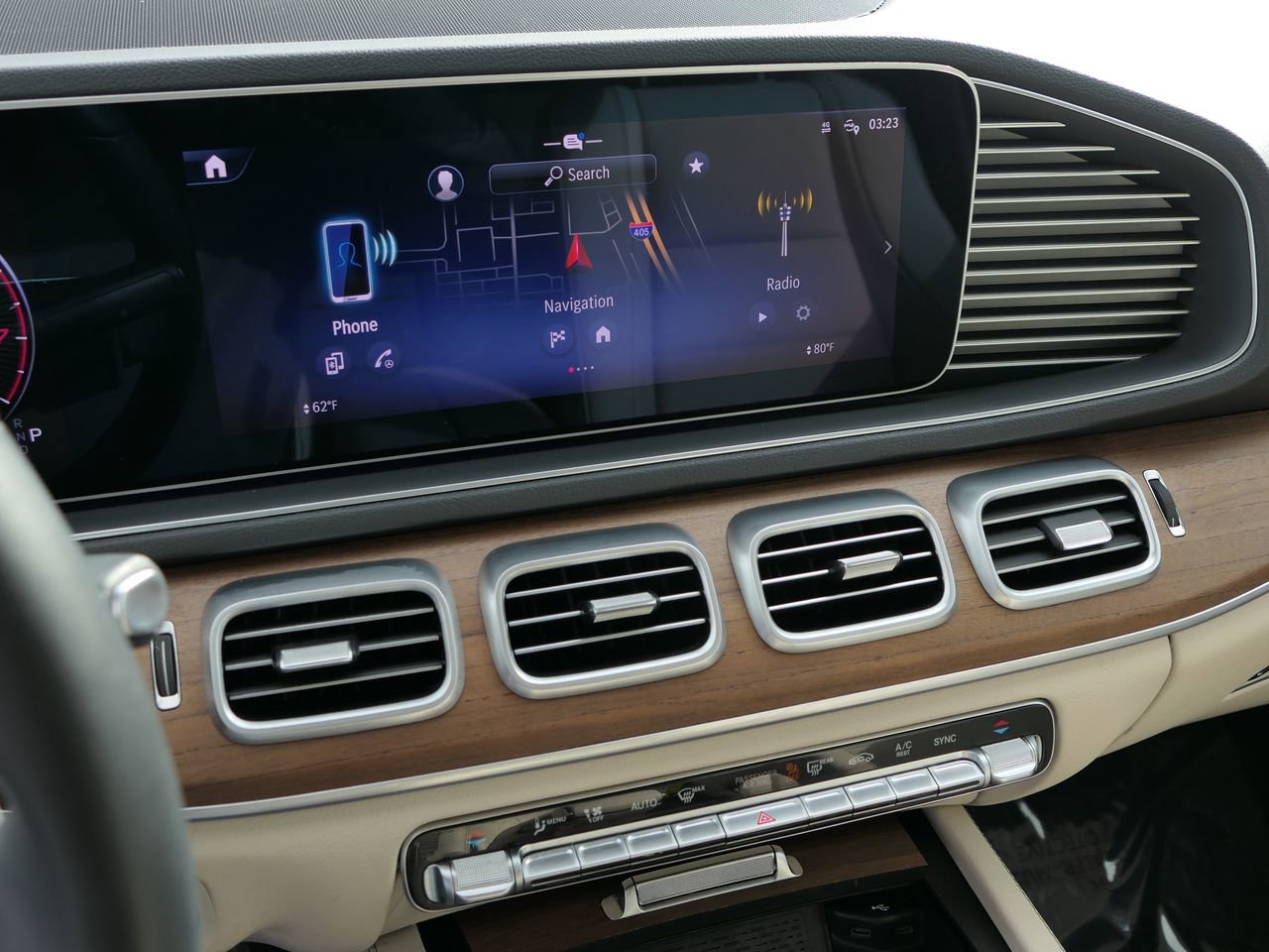 Used 2024 Mercedes-Benz GLE 450 4MATIC image 26