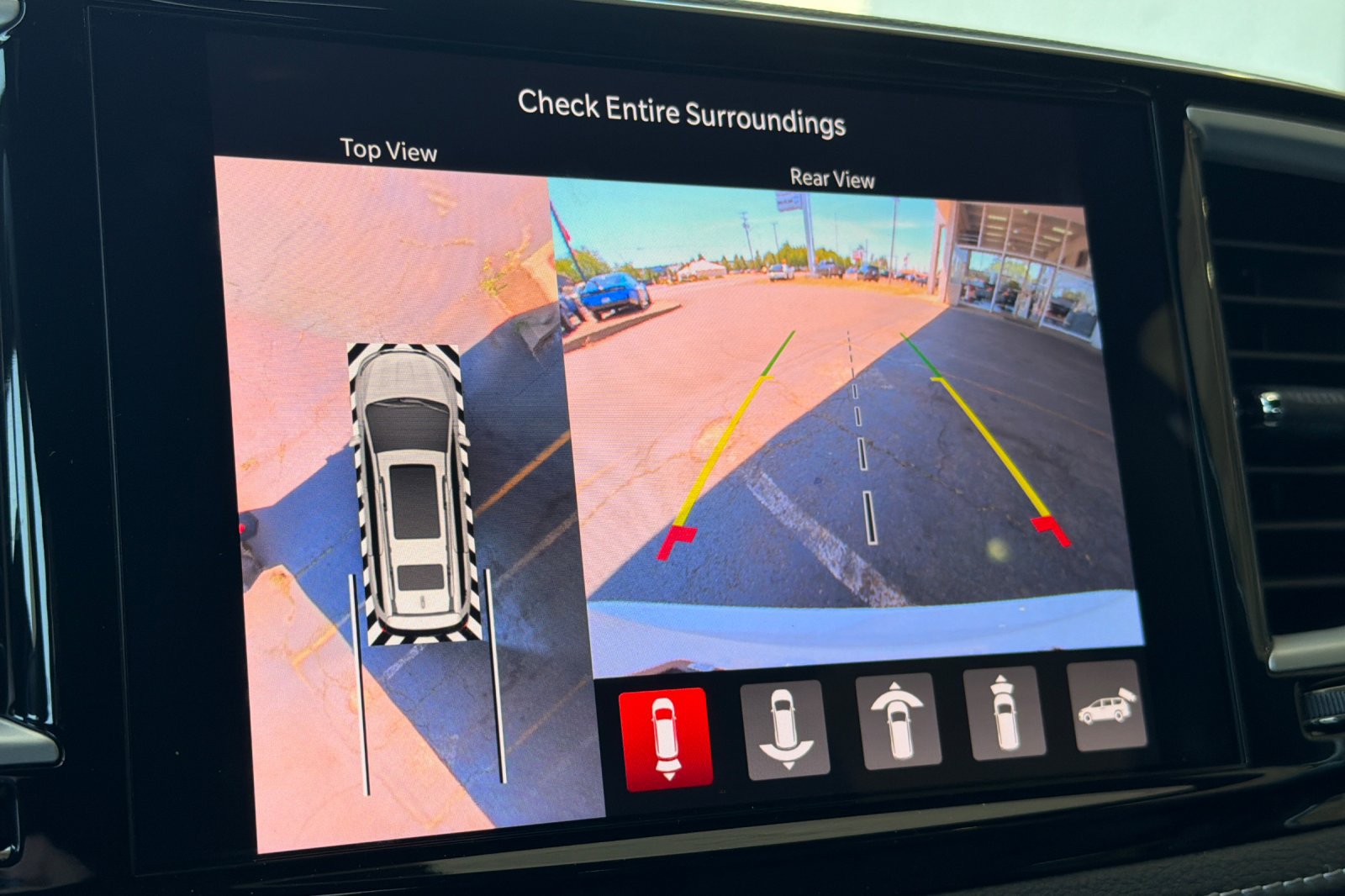 New 2027 Chrysler Pacifica Select FWD image 18