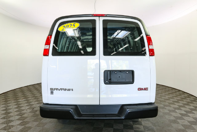 Used 2025 GMC Savana 3500 Extended w/ Driver Convenience Package RWD image 8