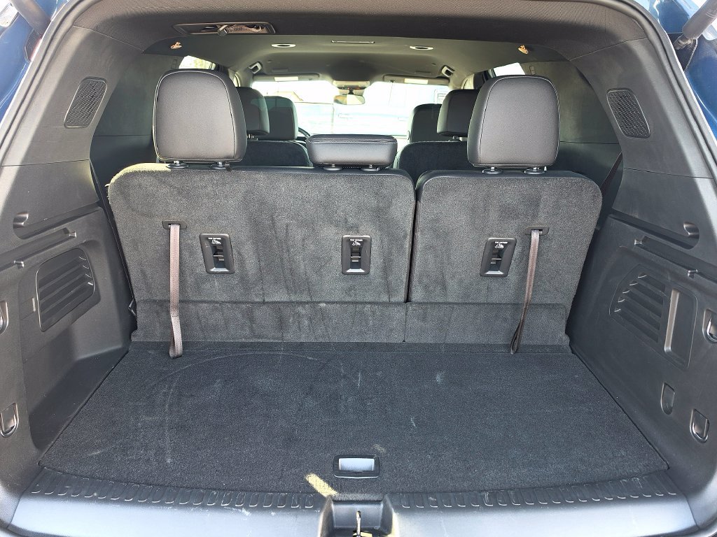 Used 2024 Chevrolet Traverse LT w/ LPO, Floor Liner Package AWD/4WD image 8