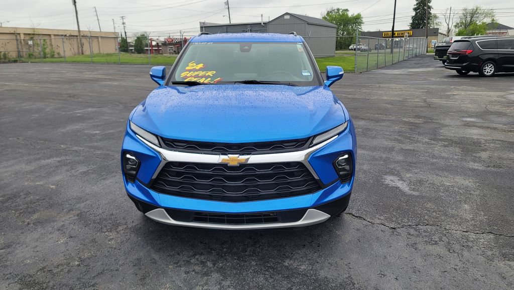 Used 2024 Chevrolet Blazer LT FWD image 4