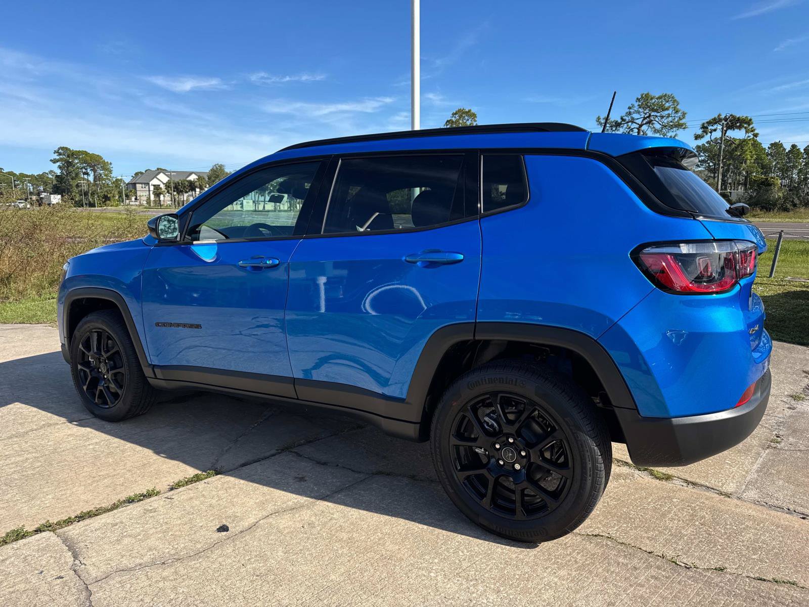 New 2026 Jeep Compass Latitude AWD/4WD image 5