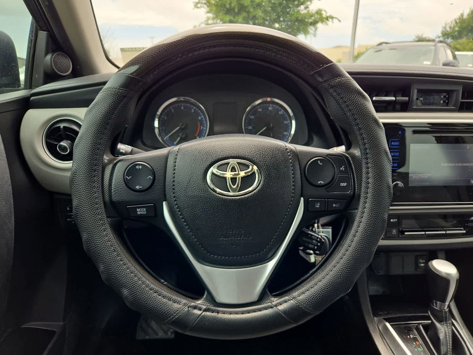 Used 2017 Toyota Corolla LE FWD image 21