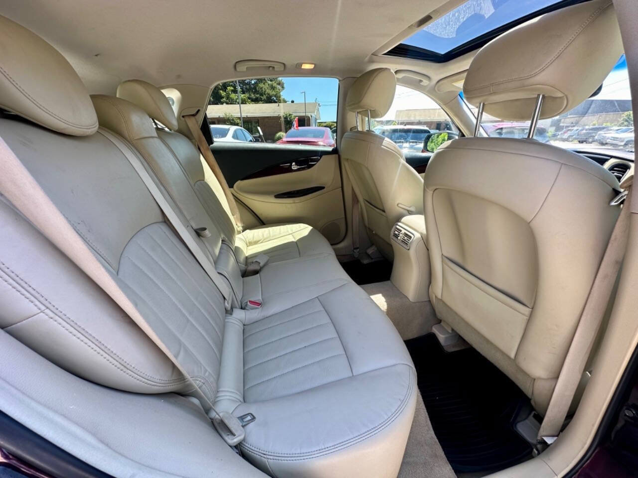 Used 2016 INFINITI QX50 AWD w/ Premium Plus Package image 16