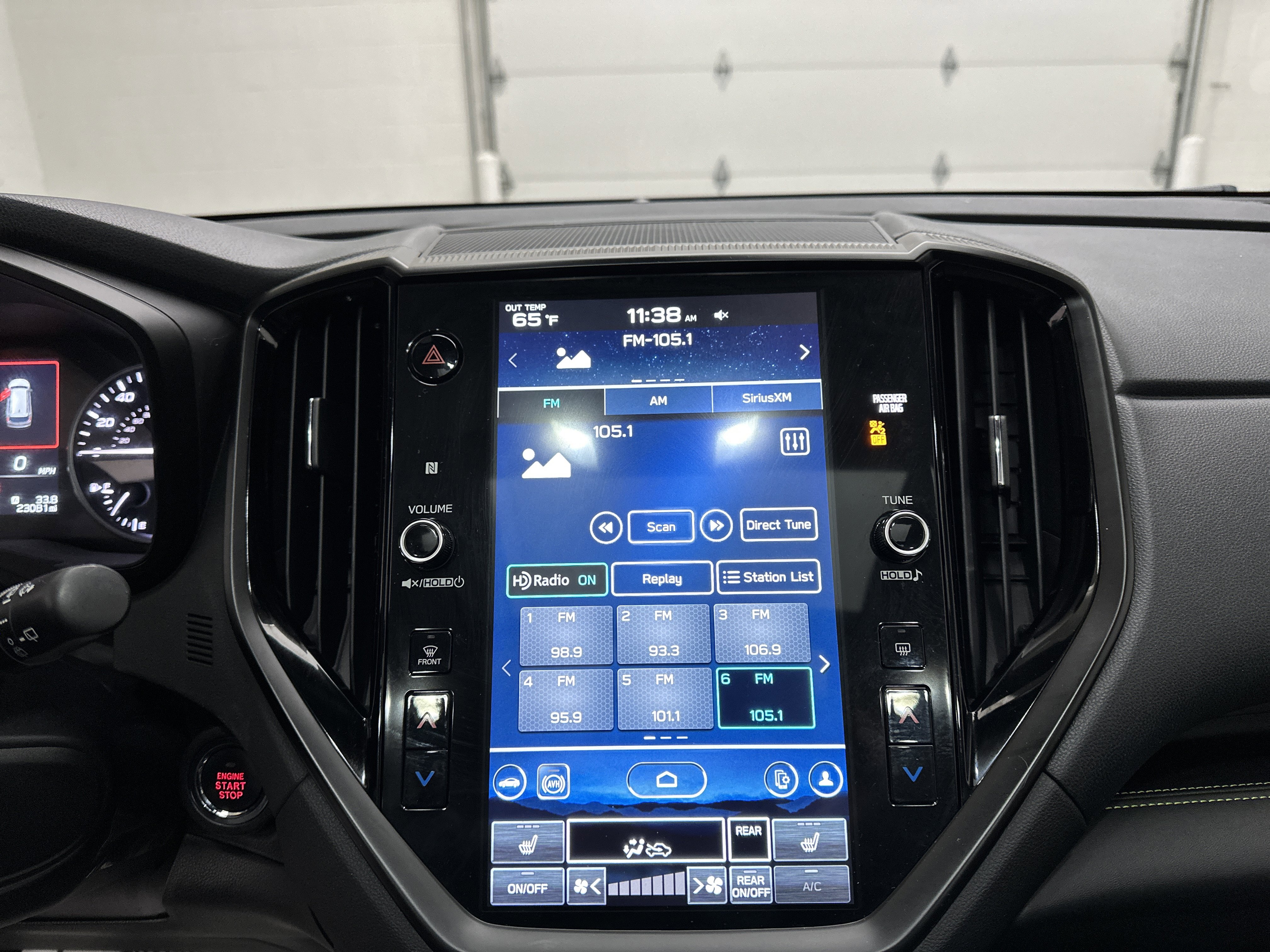 Used 2023 Subaru Ascent Onyx Edition image 33