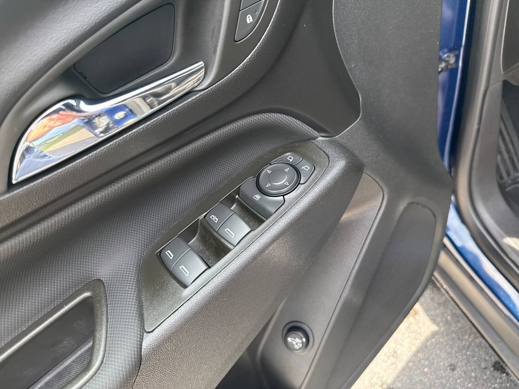 Certified 2023 Chevrolet Equinox RS FWD image 27