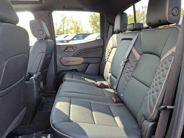 New 2026 GMC Canyon Denali AWD/4WD image 9