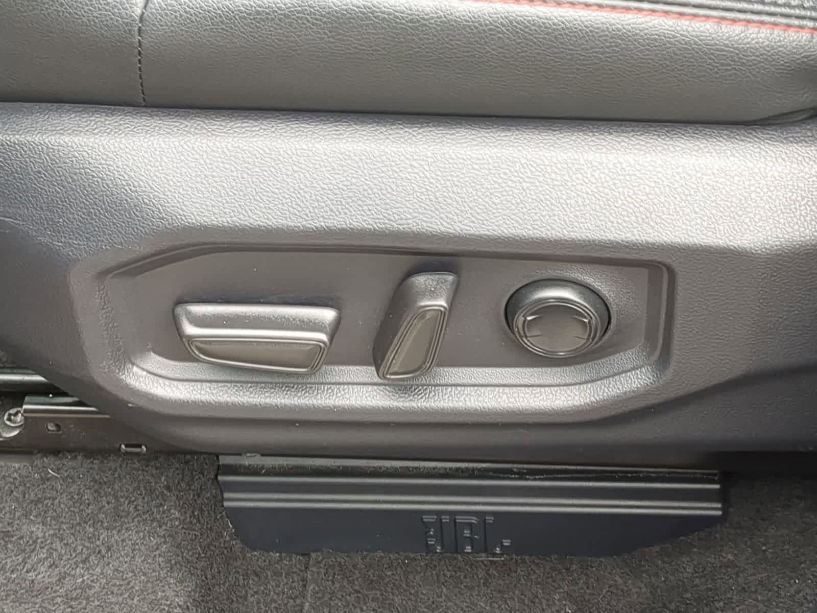 Used 2025 Toyota Sequoia TRD Pro AWD/4WD image 17