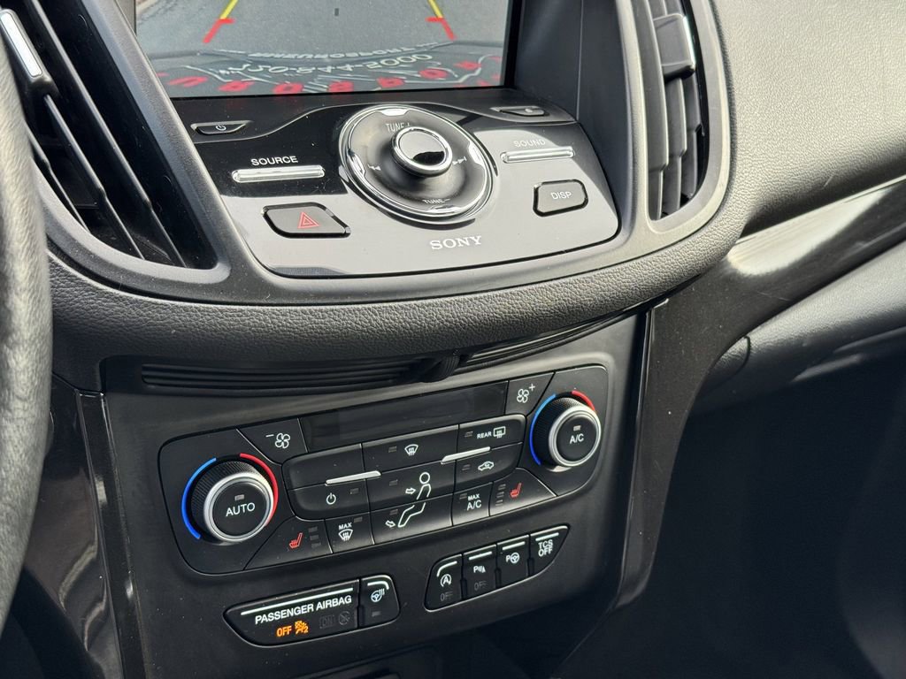 Used 2018 Ford Escape Titanium image 24