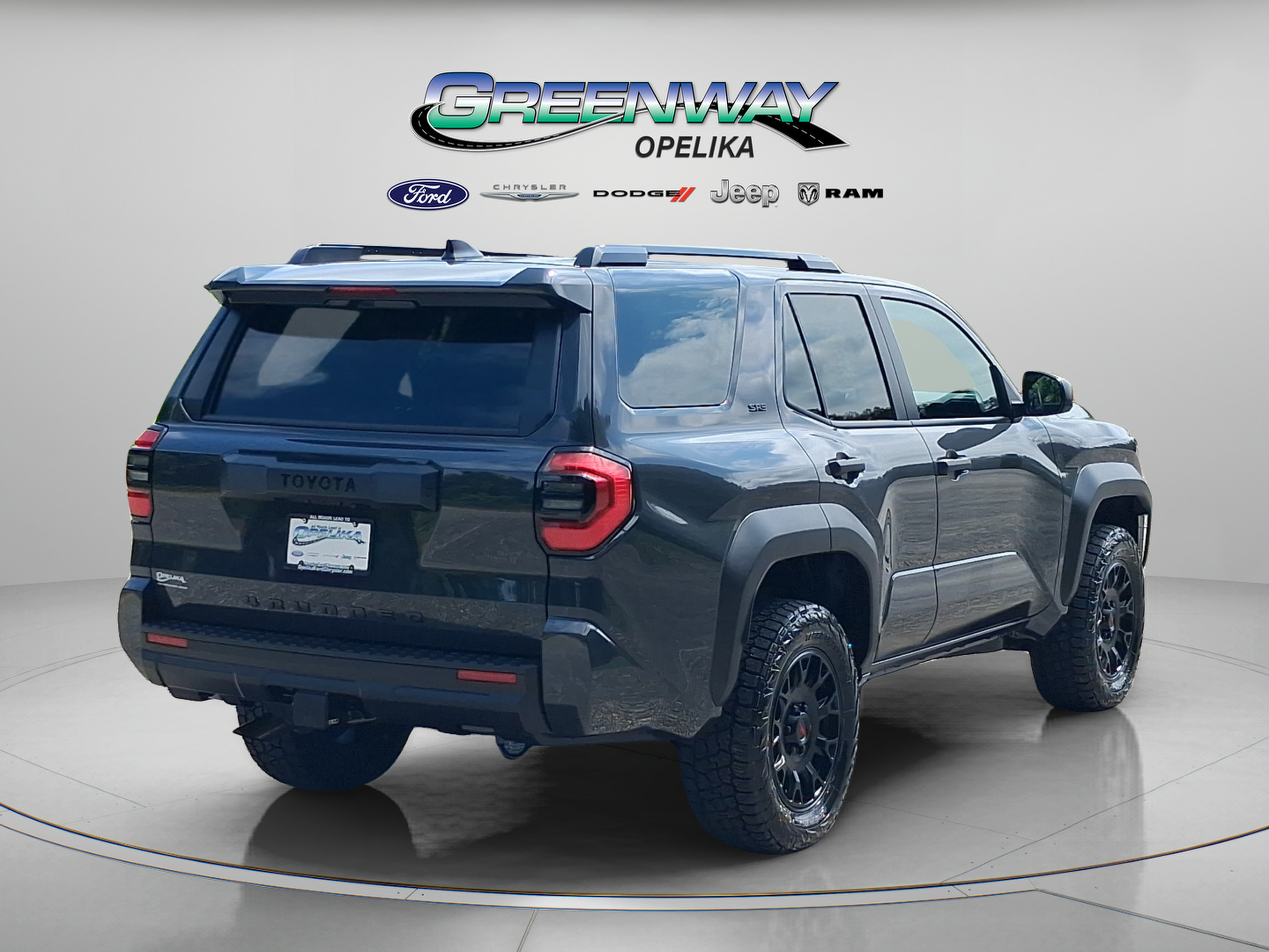 Used 2026 Toyota 4Runner SR5 AWD/4WD image 7
