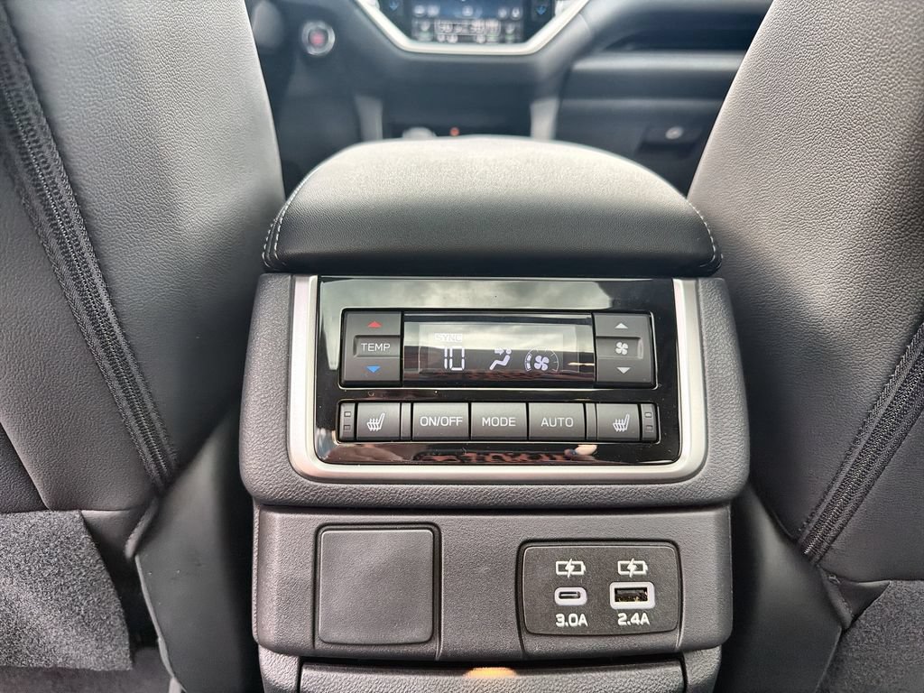 New 2026 Subaru Ascent Limited AWD/4WD image 36