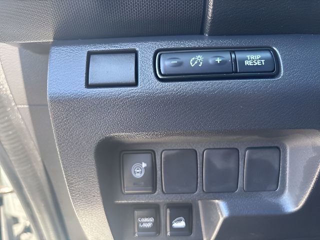 Used 2023 Nissan Frontier S w/ Technology Package AWD/4WD image 13