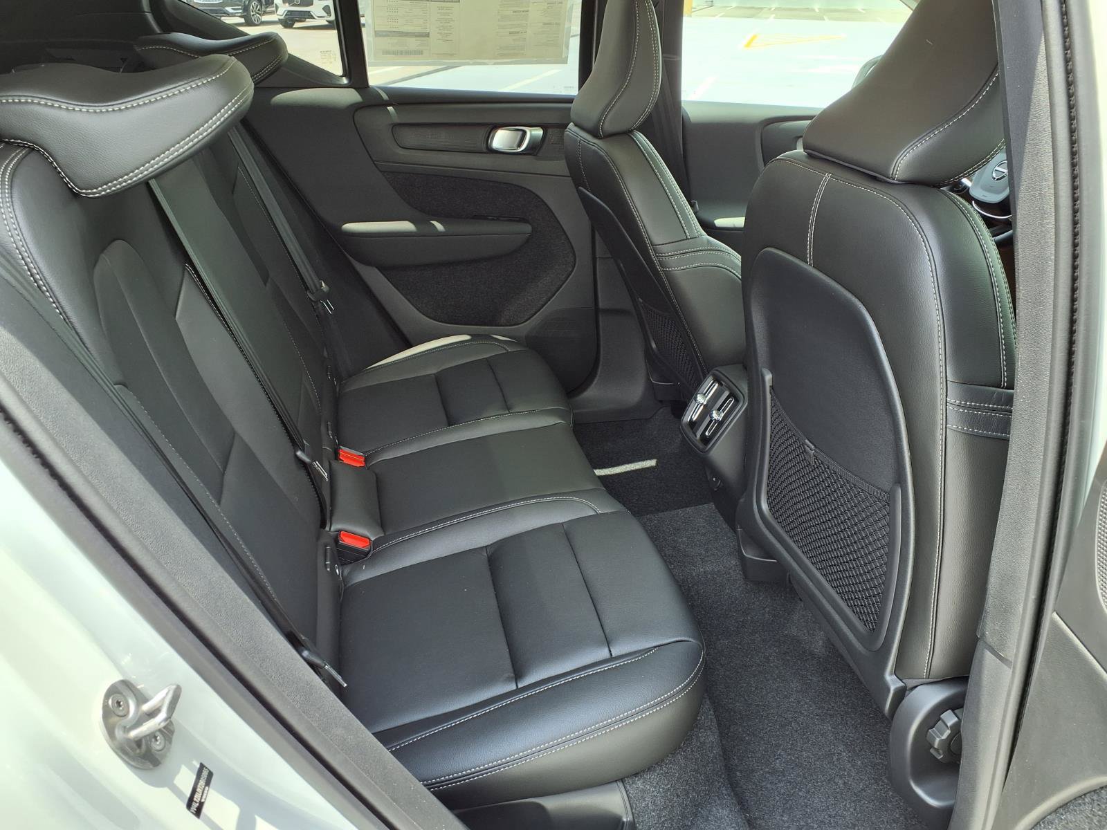 New 2026 Volvo XC40 B5 Core AWD/4WD image 10