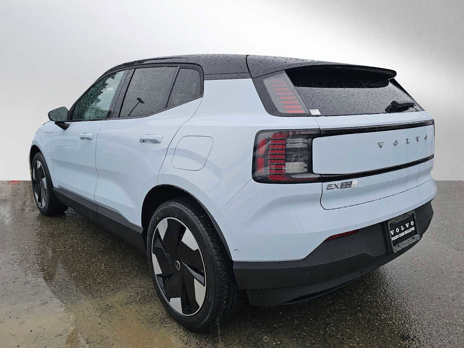 New 2026 Volvo EX30 Ultra w/ Climate Package image 5