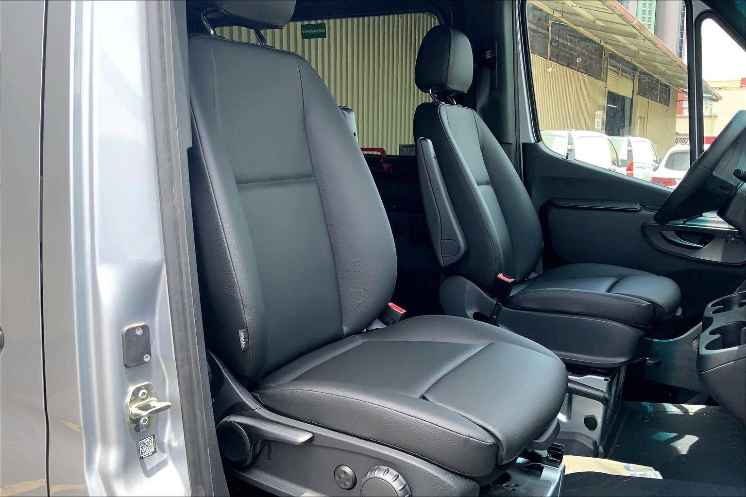 New 2025 Mercedes-Benz Sprinter 2500 image 7
